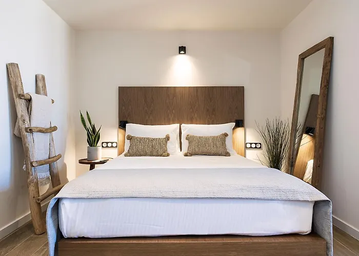 Almi Of Naxos Aparthotel