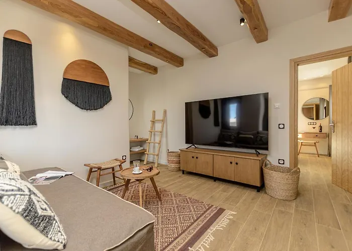 Aparthotel Almi Of Naxos 4*