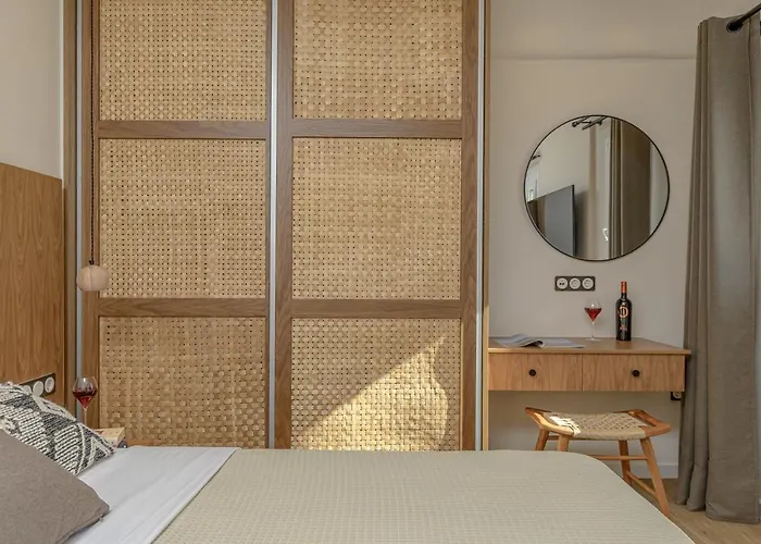 Almi Of Naxos Aparthotel