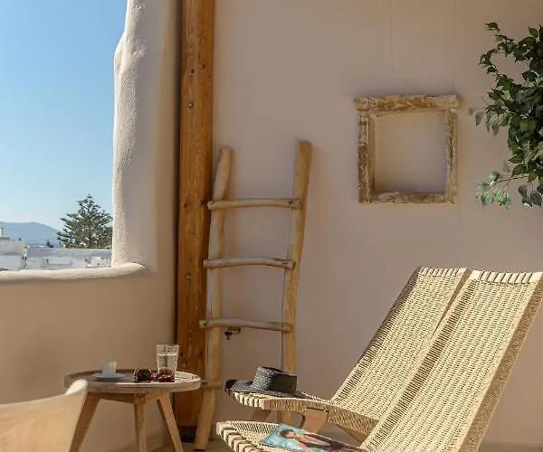Almi Of Naxos Aparthotel 4*