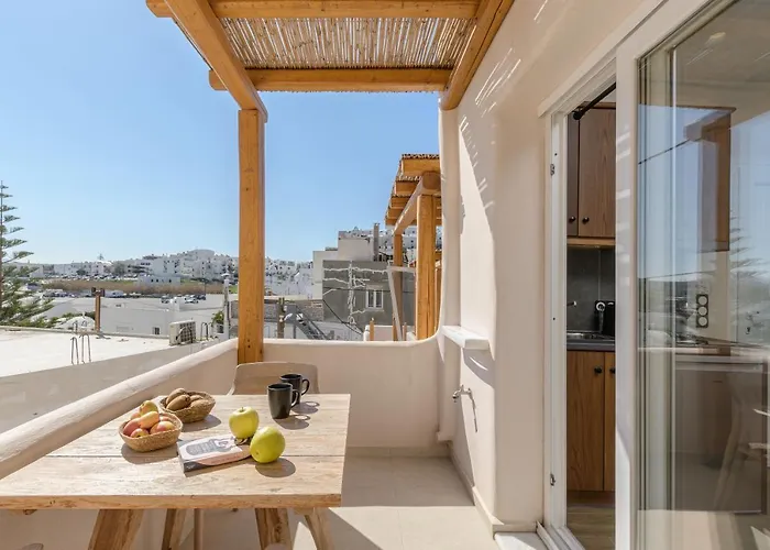 Almi Of Naxos Aparthotel