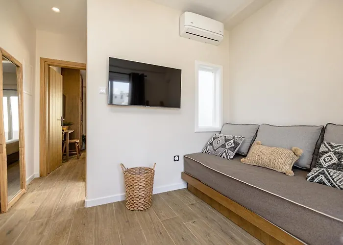 Aparthotel Almi Of Naxos