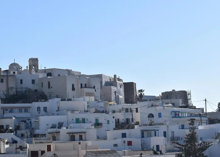 Almi Of Naxos Aparthotel 4*