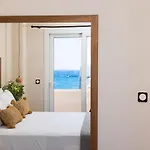 Almi Of Naxos Lägenhetshotell 4*