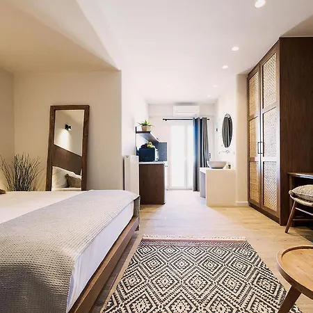 Almi Of Naxos Aparthotel