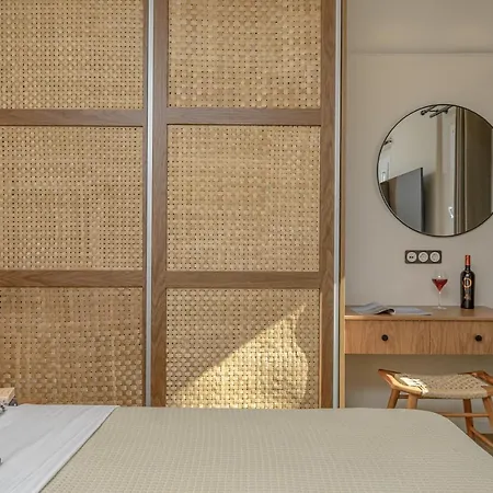 Almi Of Naxos Apart-hotel